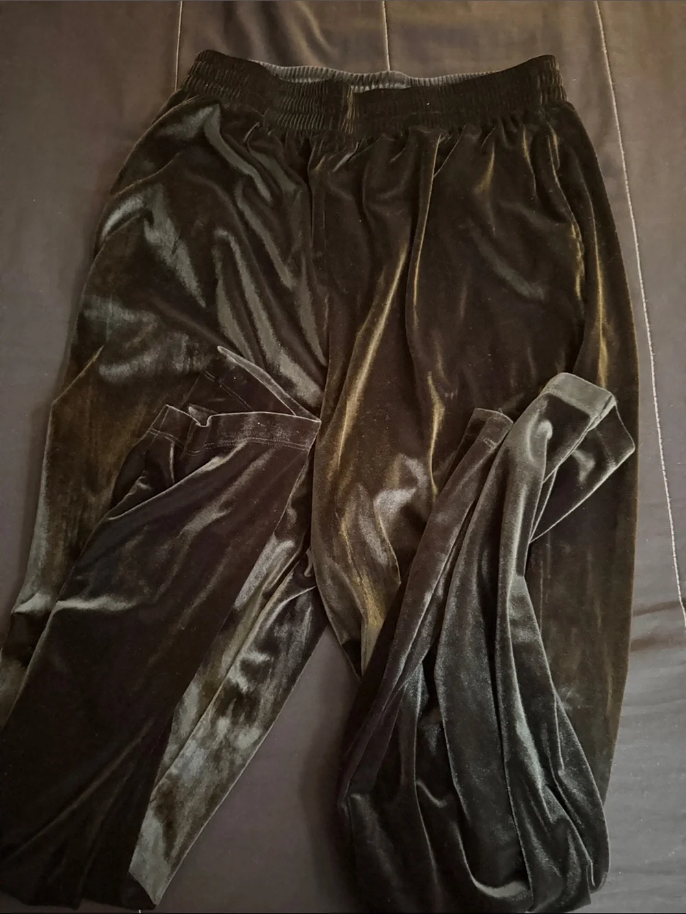 PINK Victoria's Secret Black Velour Zip Hoodie & Joggers with Rhinestone - Picture 4 of 6